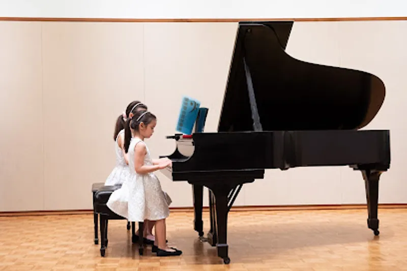 iK Piano Studio
