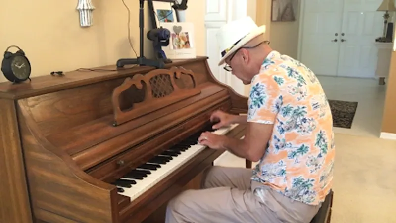 Paul Mason Piano and Singing