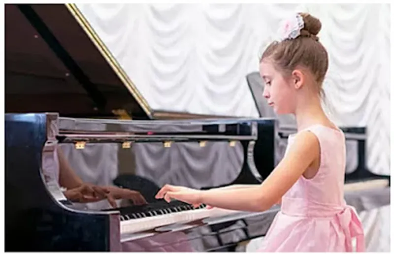 Piano Lessons by Sophi