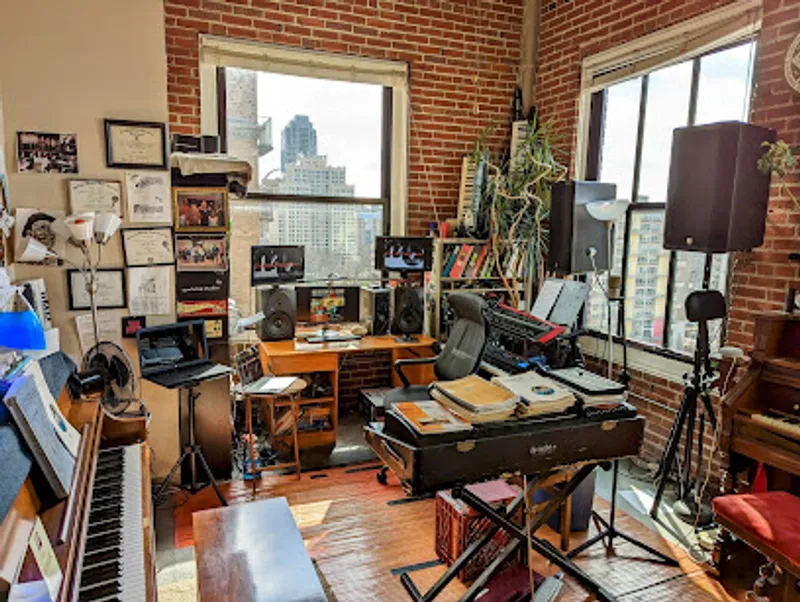 Mo Egeston Piano Studio & Mo Egeston Music