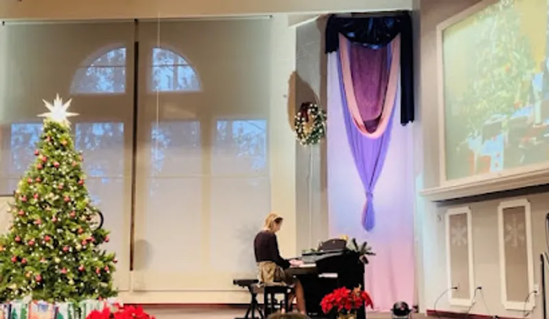 Piano lessons for kids with Elena